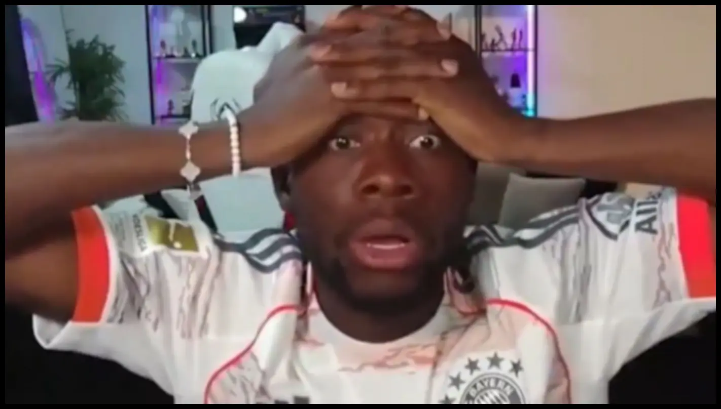 Jamal Musiala em ação no campo de futebol