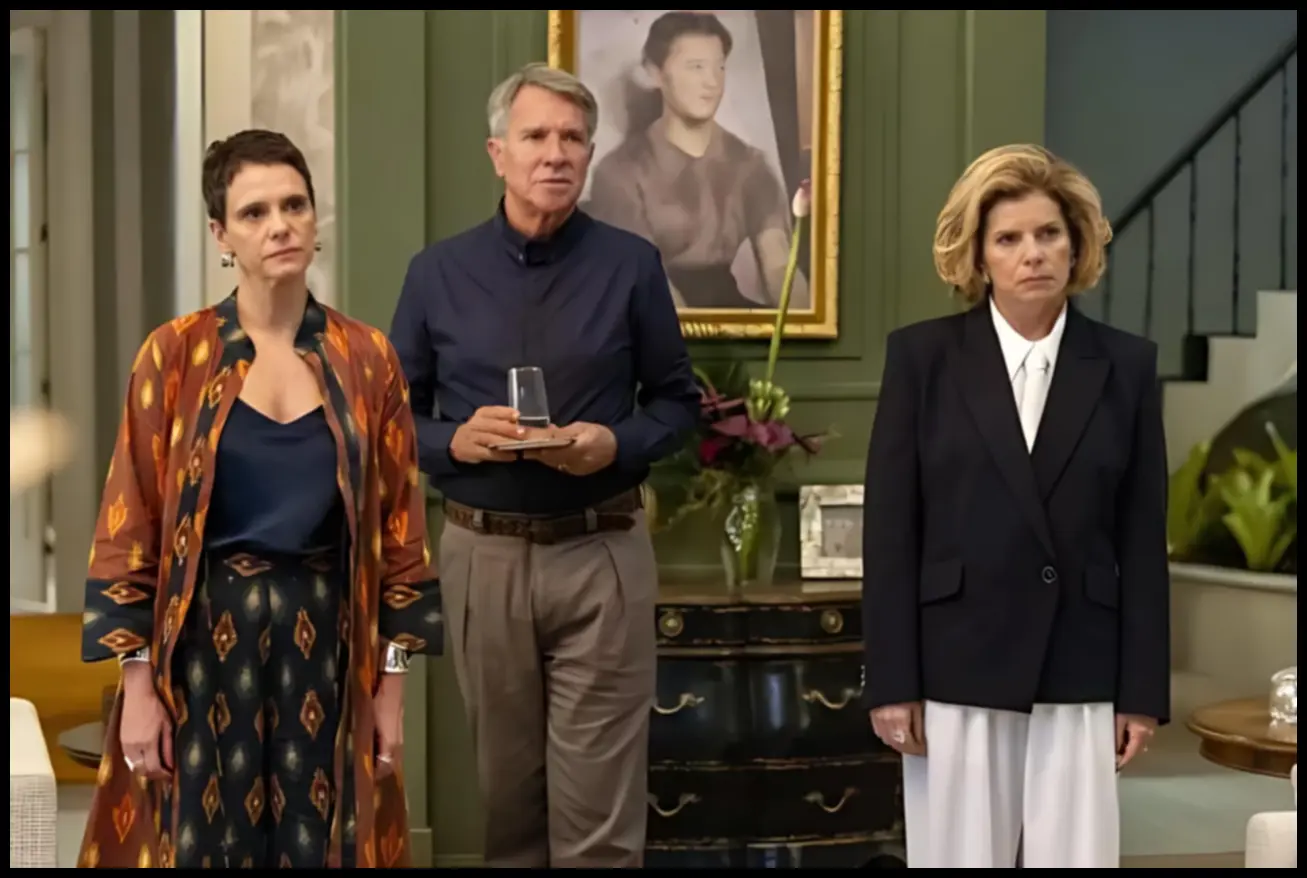 Odete Roitman em momento de suspense no Copacabana Palace, com olhar intenso e misterioso, na novela Vale Tudo