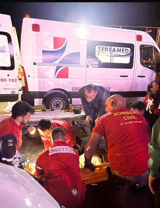 Roberto Carlos sofre acidente