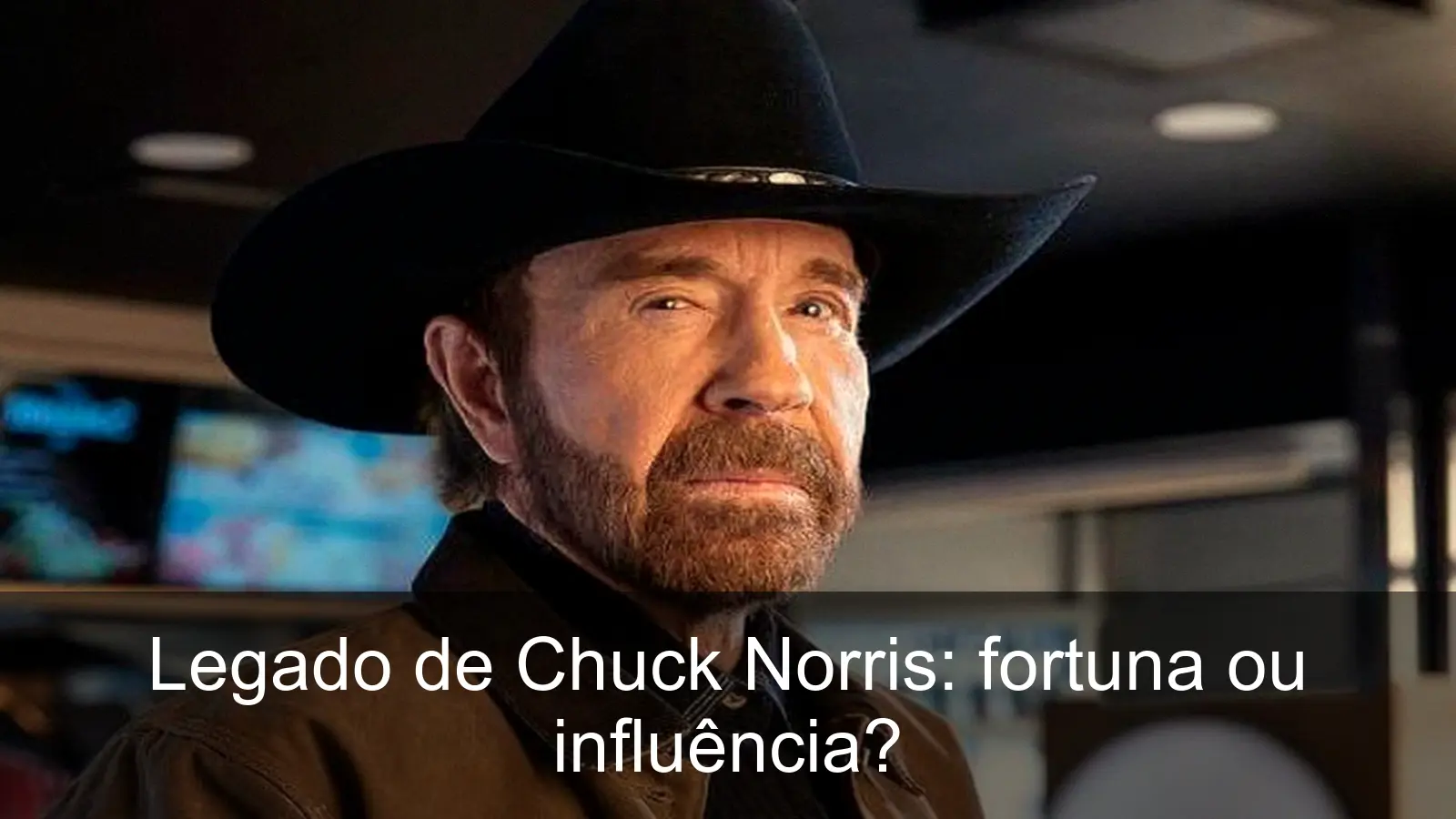 Chuck Norris em uma das suas icônicas performances