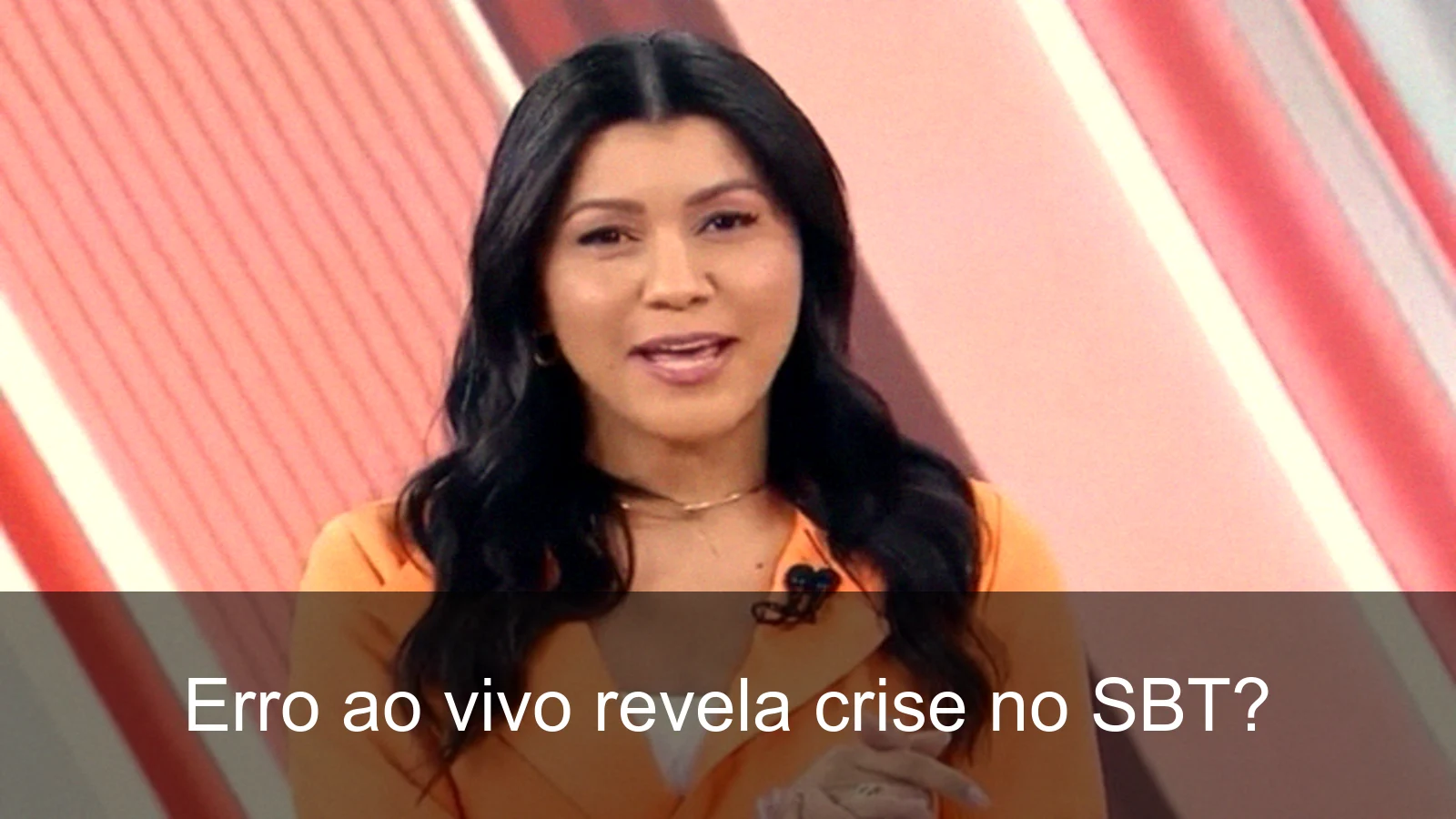 Dani Brandi durante apresentação ao vivo