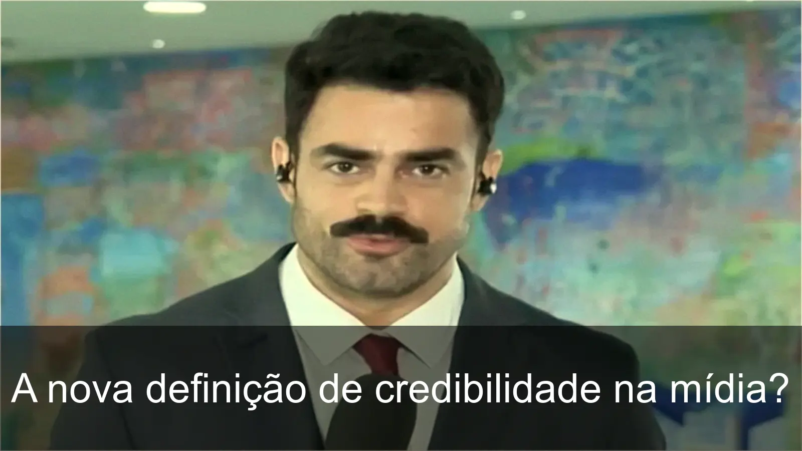 Túlio Amâncio em sua estreia na GloboNews, irradiando carisma e presença